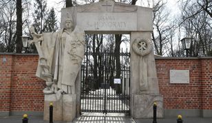 Koronawirus-porady. Cmentarze zamknięte na święta? Jest wyjątek w Warszawie