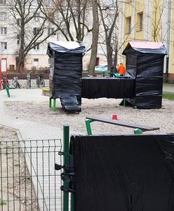 Koronawirus w Warszawie. Zafoliowane place zabaw. "W trosce o zdrowie nas wszystkich"