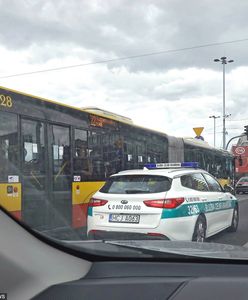 Paraliż Warszawy - wypadki i korki, większość ulic w centrum zamknięta