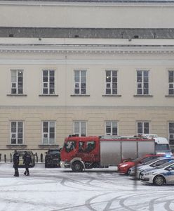 Bomba w stołecznym ratuszu? "Trwa sprawdzanie budynku"