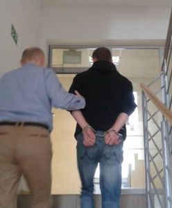 Zarzuty dla nauczyciela z Ostrołęki. Miał dziecięcą pornografię