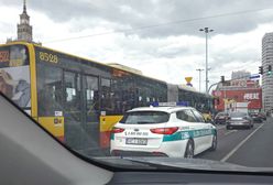 Paraliż Warszawy - wypadki i korki, większość ulic w centrum zamknięta