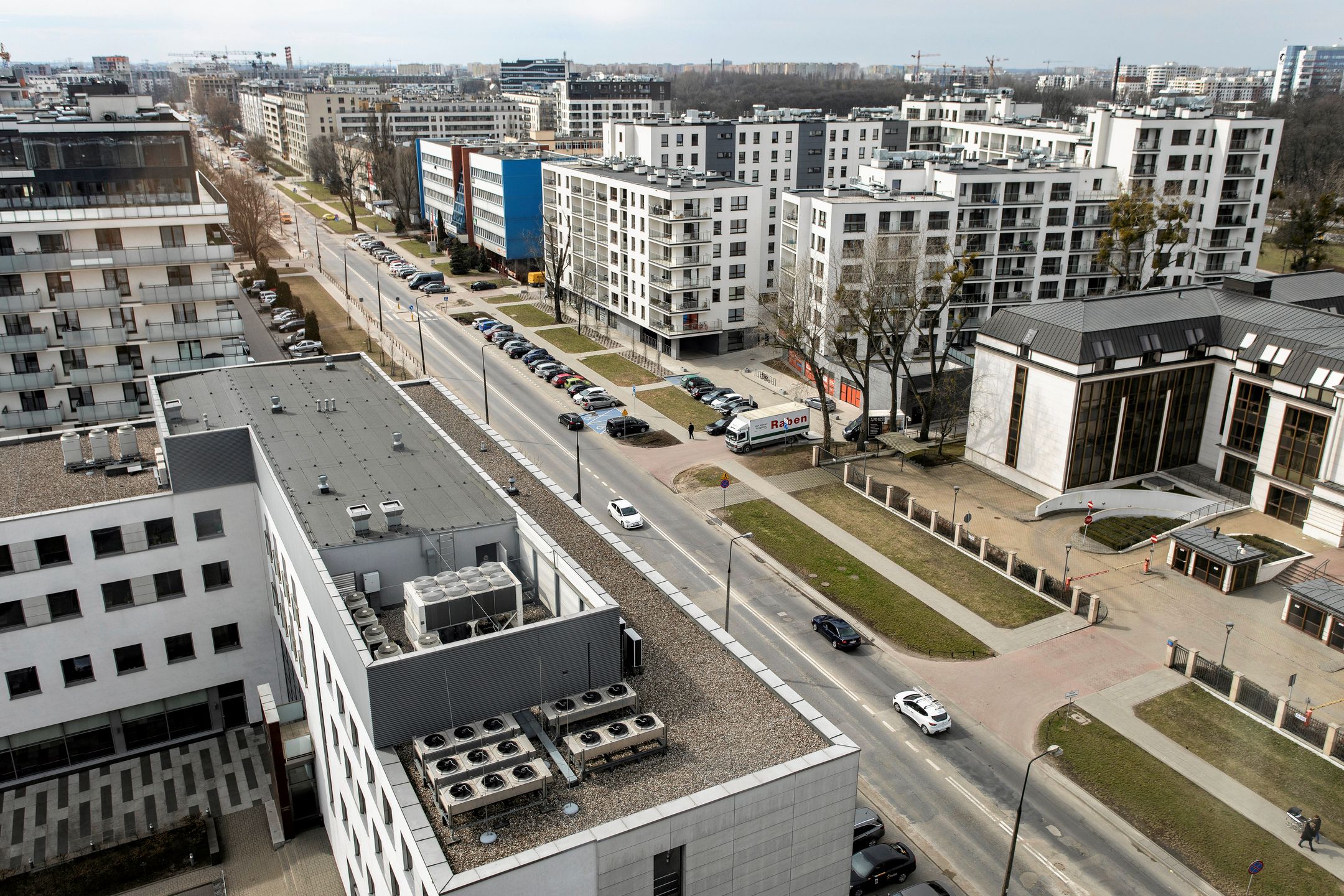 Nowe domy na Odolanach w Warszawie. Trudno się dziwić, że proboszcz zgubił jeden adres 