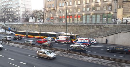 Warszawa. Stłuczka dwóch autobusów. Są poszkodowani