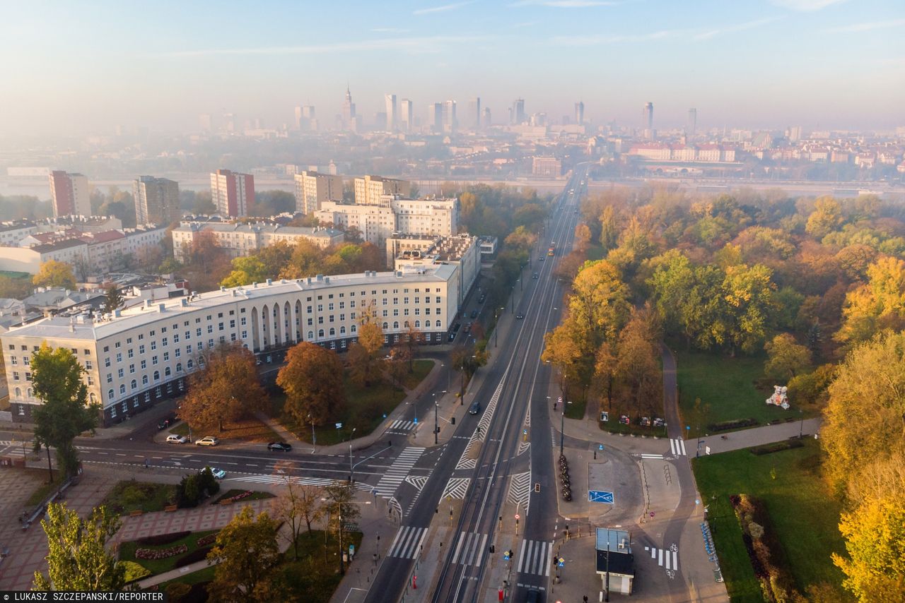 Warszawa. Smog w stolicy. Jakość powietrza w poniedziałek 3 lutego 2020 r.