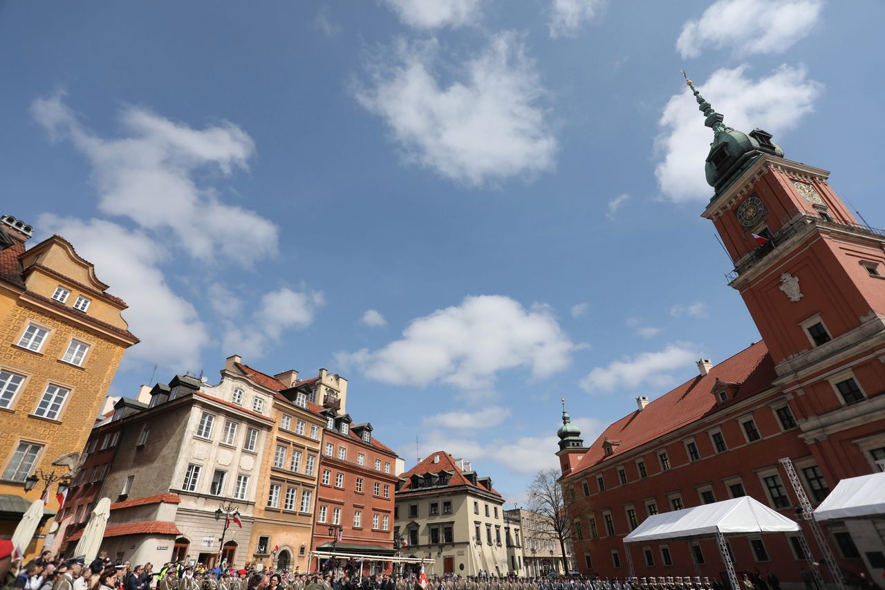 Niemcy zachwyceni. Wystawili Warszawie laurkę