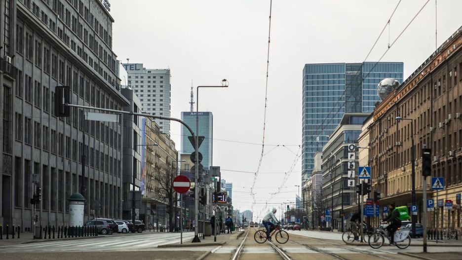Warszawa. Przez pandemię koronawirusa na zakręcie znalazło się wiele firm.