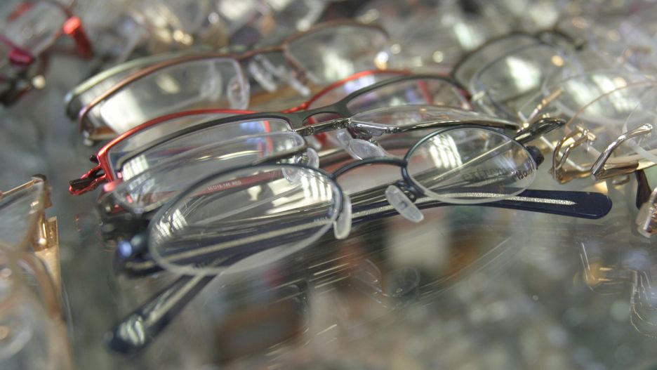 Już niedługo korekcyjne szkła trafią do potrzebujących z wadą wzroku na antypodach.