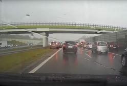 Opady wstrzymują ruch na autostradzie. Takie rzeczy tylko w Polsce