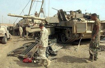 Amerykańskie czołgi wróciły po zwiadzie z Bagdadu