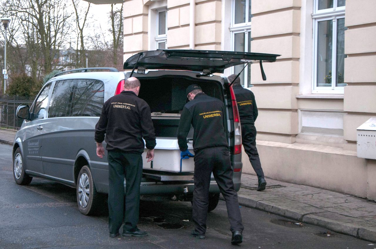 Tragedia w Bydgoszczy. Są wstępne wyniki sekcji zwłok bliźniąt. Wstrząsające doniesienia prokuratury