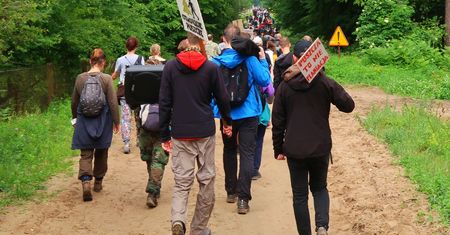 Leśnicy wycenili blokadę wycinek w Puszczy. Wzywają protestujących do płacenia