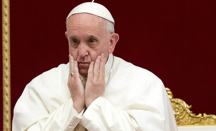 Papież Franciszek zakazuje sprzedaży papierosów. To drugie źródło dochodu Watykanu