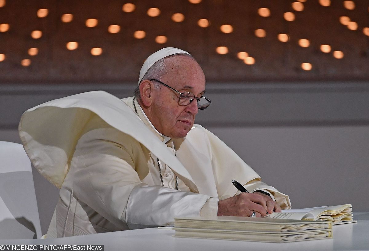 Papież zaostrzył przepisy dotyczące walki z pedofilią w Watykanie