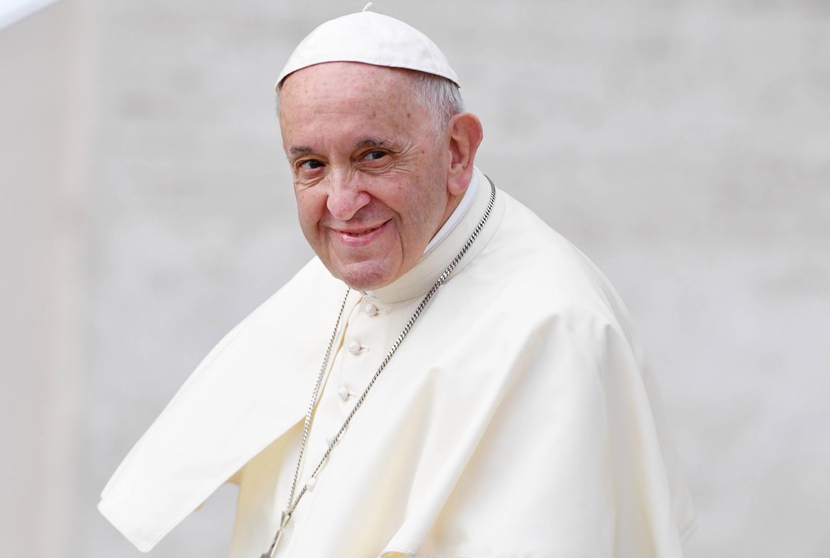 Papież Franciszek wydał nowe dyrektywy dla zakonnic ws. Twittera i Facebooka