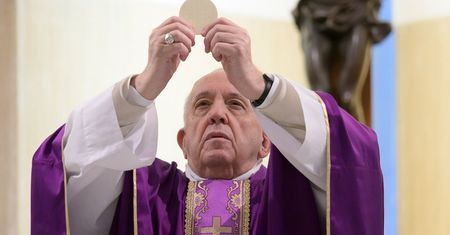 Koronawirus. We Włoszech zmarło 60 księży. Papież Franciszek zabiera głos