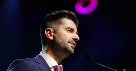 "Tłit". Krzysztof Śmiszek porównał Donalda Tuska do Jarosława Kaczyńskiego. Złożył PiS-owi kontrpropozycję ws. Mariana Banasia
