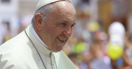 Papież Franciszek krytykuje cenniki za msze. "Za to się nie płaci"