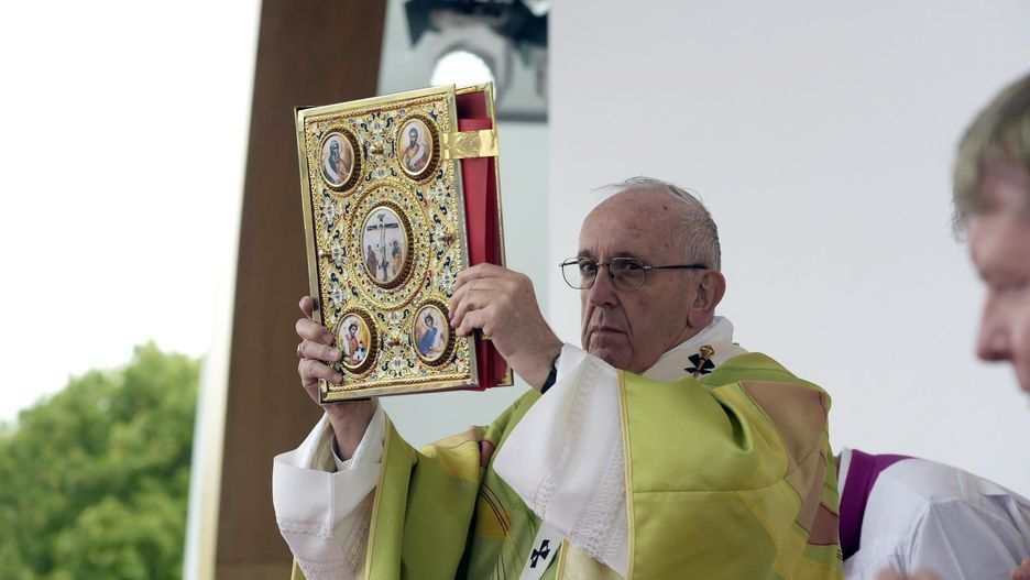 Barwa szat miała symbolizować Irlandię