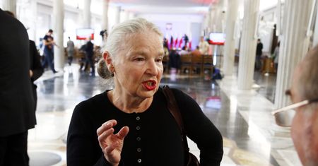 Jadwiga Staniszkis o kontrmiesięcznicy. "To błąd"