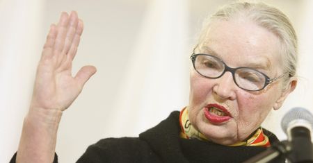 Prezydent Andrzej Duda napotkał opór senatorów. Jadwiga Staniszkis mu nie współczuje