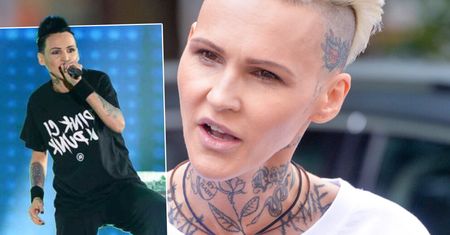 Agnieszka Chylińska wykrzyczała ze sceny słowa, które są mocne nawet jak na nią. Kariera gwiazdy zawisła na włosku. Przesadziła?