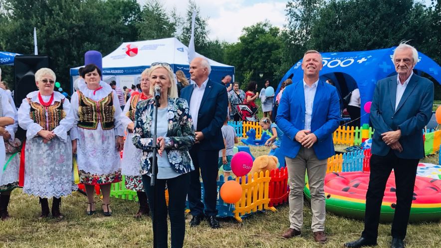 Program 500+ był jednym z tematów, które poruszała minister Bożena Borys-Szopa podczas wizyty w Krakowie.