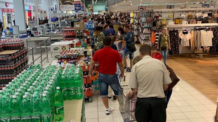 Walka o towar w rzeszowskim Tesco.