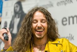 Michał Szpak w dziwacznym przebraniu. Skradł całe show