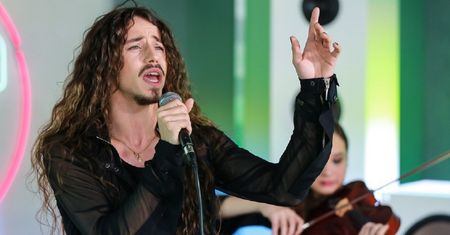 Michał Szpak pokazał swoje mieszkanie. Artysta nie lubi przepychu