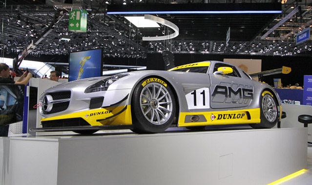 Zwycięski Mercedes SLS AMG GT3 na oponach Dunlopa