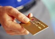 Co trzecią kartę kredytową w Polsce wydały hipermarkety