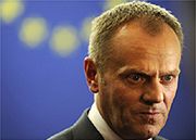 Tusk, nie kiwaj, strzelaj