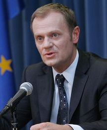 Tusk: jeśli PiS się uprze, referendum ws. euro - wiosną