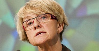 Danuta Huebner zaatakowała szefa KE