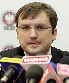 "Informacje, że Dorn bronił Jarczewskiego to insynuacje"