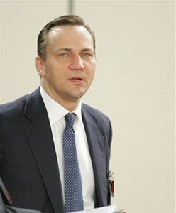 Sikorski: polska dyplomacja wychodzi z komunizmu