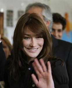 Kontrowersyjne słowa nowej piosenki Carli Bruni