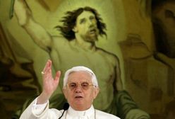 Papież potępił "piromanów" z Grecji i Włoch