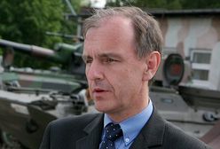 "Należę do tych, którzy szanują Wałęsę"