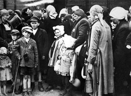 Włoska agencja o Auschwitz: polski obóz zagłady