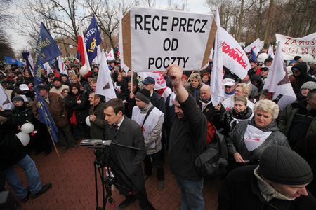 Pocztowcy manifestowali przeciwko likwidacji urzędów