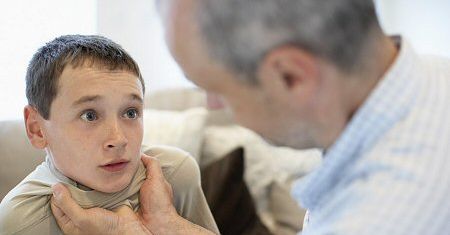 Sondaż: połowa Polaków bije swoje dzieci