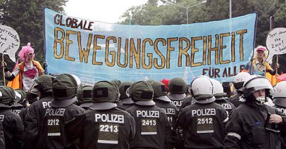 Policja zatrzymała 66 antyglobalistów w Rostocku