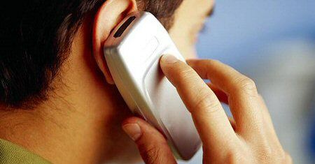 Darmowe rozmowy i karta płatnicza w telefonie