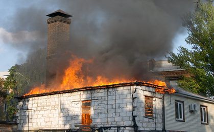 Dom, ubezpieczenie i pożar