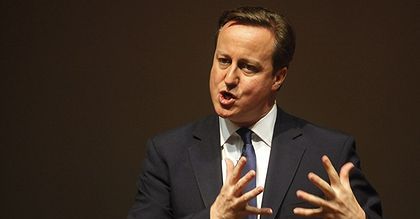 Cameron chce deportować bezrobotnych imigrantów
