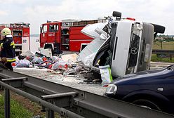 7 osób nie żyje po zderzeniu na A4