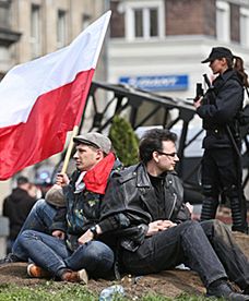 Protest przeciwko odbudowie "Tęczy"