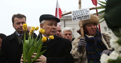 Kolejna miesięcznica katastrofy pod Smoleńskiem